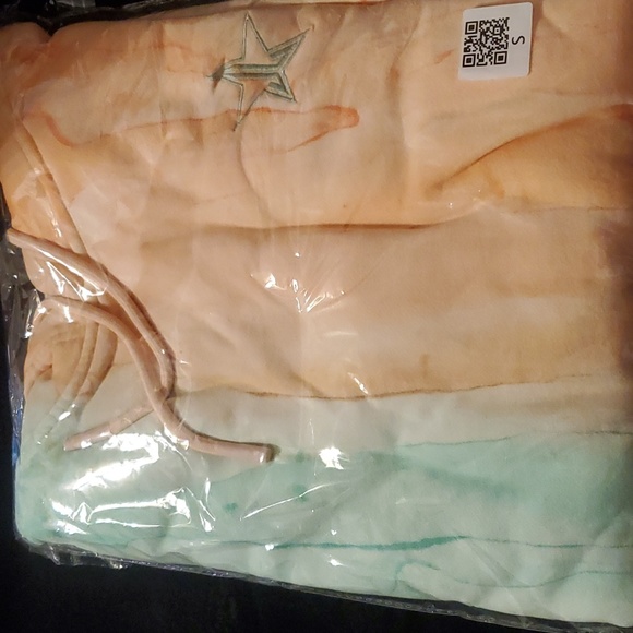 Jeffree Star Coral Fade Hoodie Size Small - Picture 2 of 2